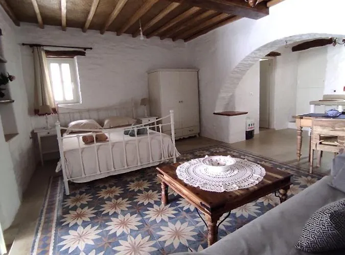 Casa de Férias Traditional In Chora #1 *