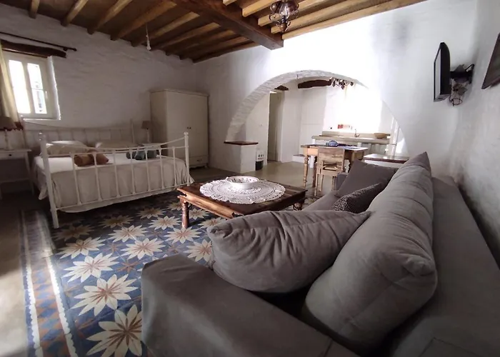 Traditional In Chora #1 Casa de Férias *