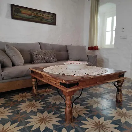 Holiday home Traditional In Chora #1 *