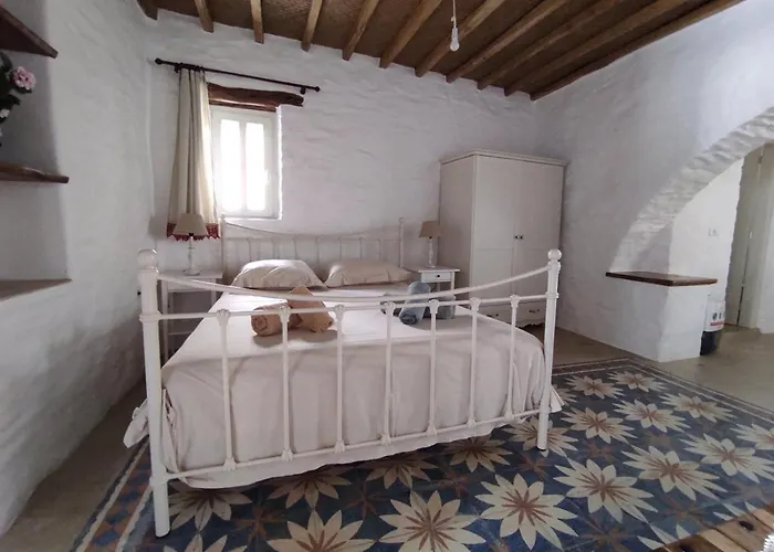 Traditional In Chora #1 *